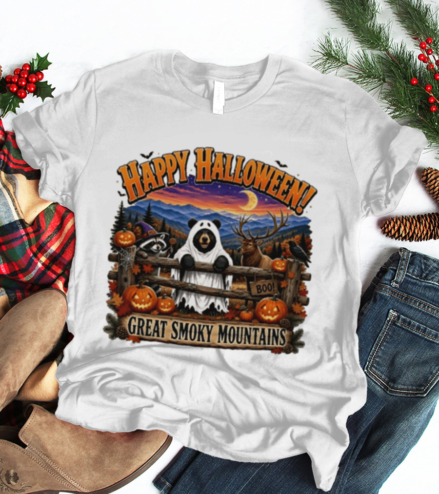 Happy Halloween Boo Great Smoky Mountains Bear Raccoon Deer T-Shirt