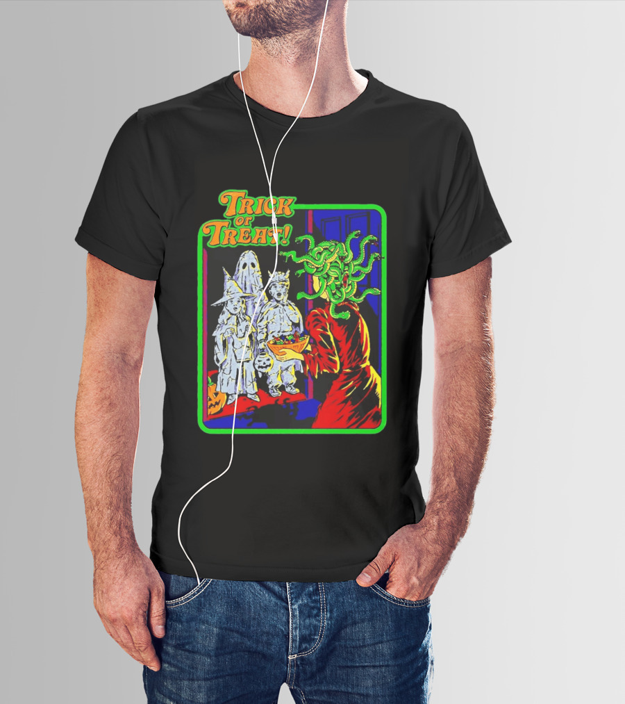 Trick Or Treat Medusa Halloween Retro Comic T-Shirt
