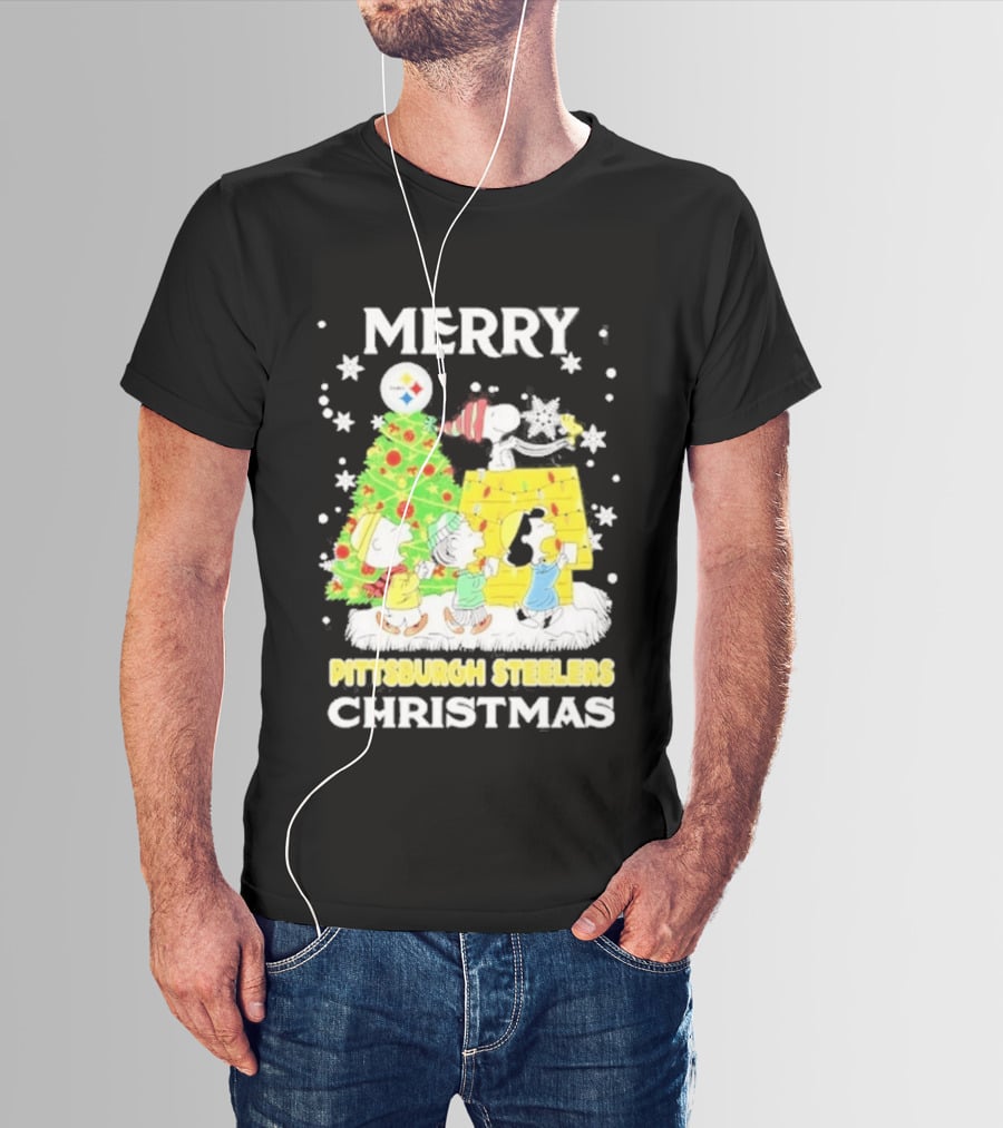 Merry Christmas 2026 Pittsburgh Steelers Peanuts Tree And Snoopy T-Shirt