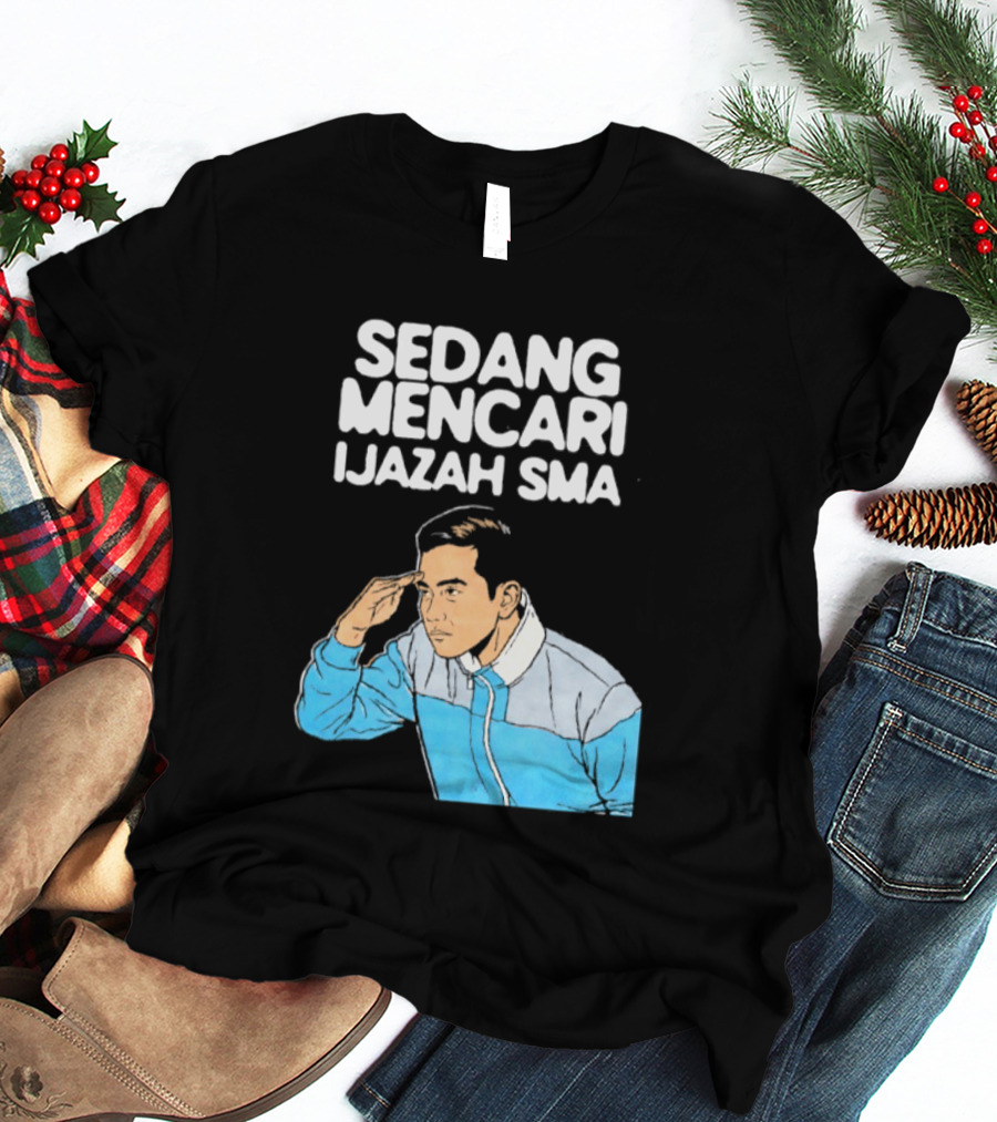 Sedang Mencari Ijazah SMA Man In Blue Jacket Visual T-Shirt
