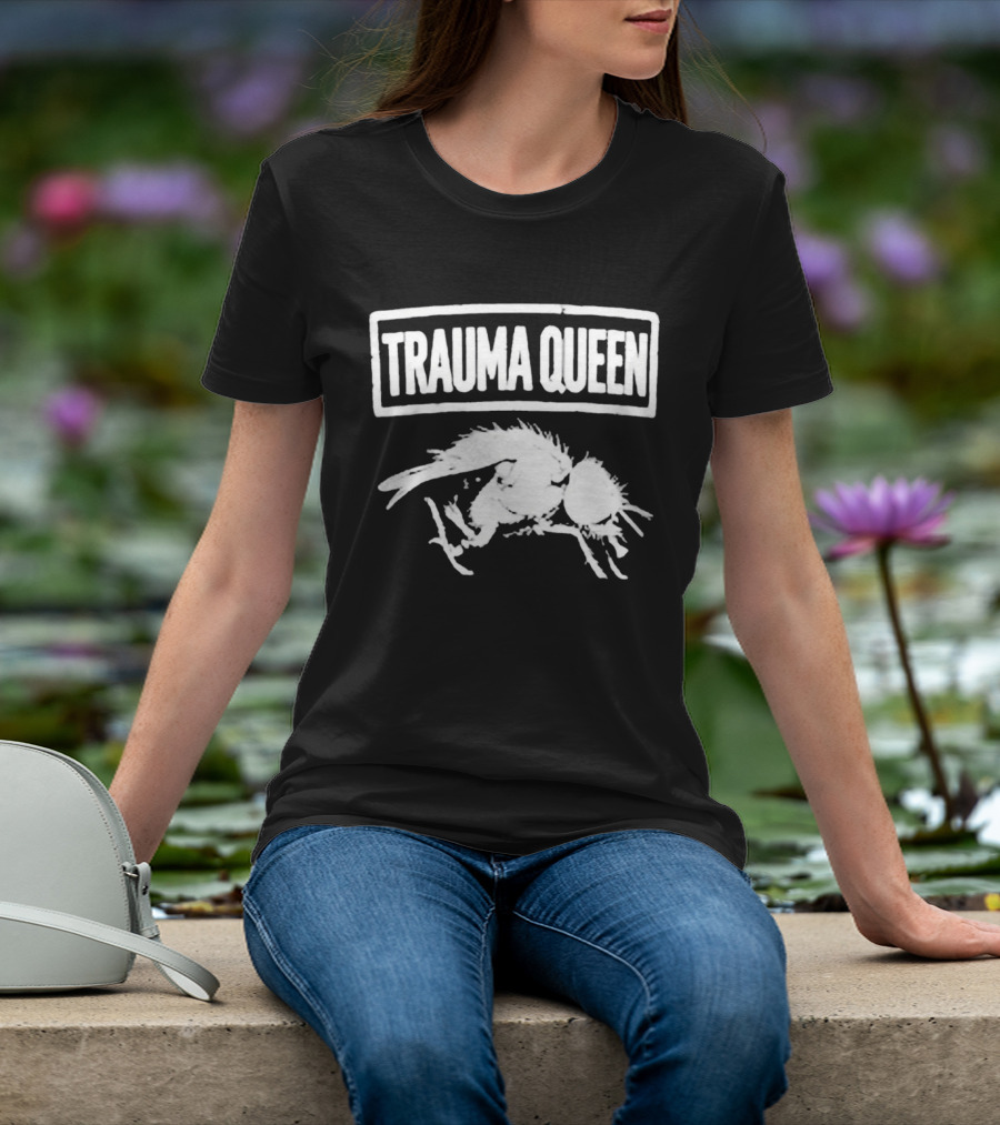 TRAUMA QUEEN Insect Sketch T-Shirt
