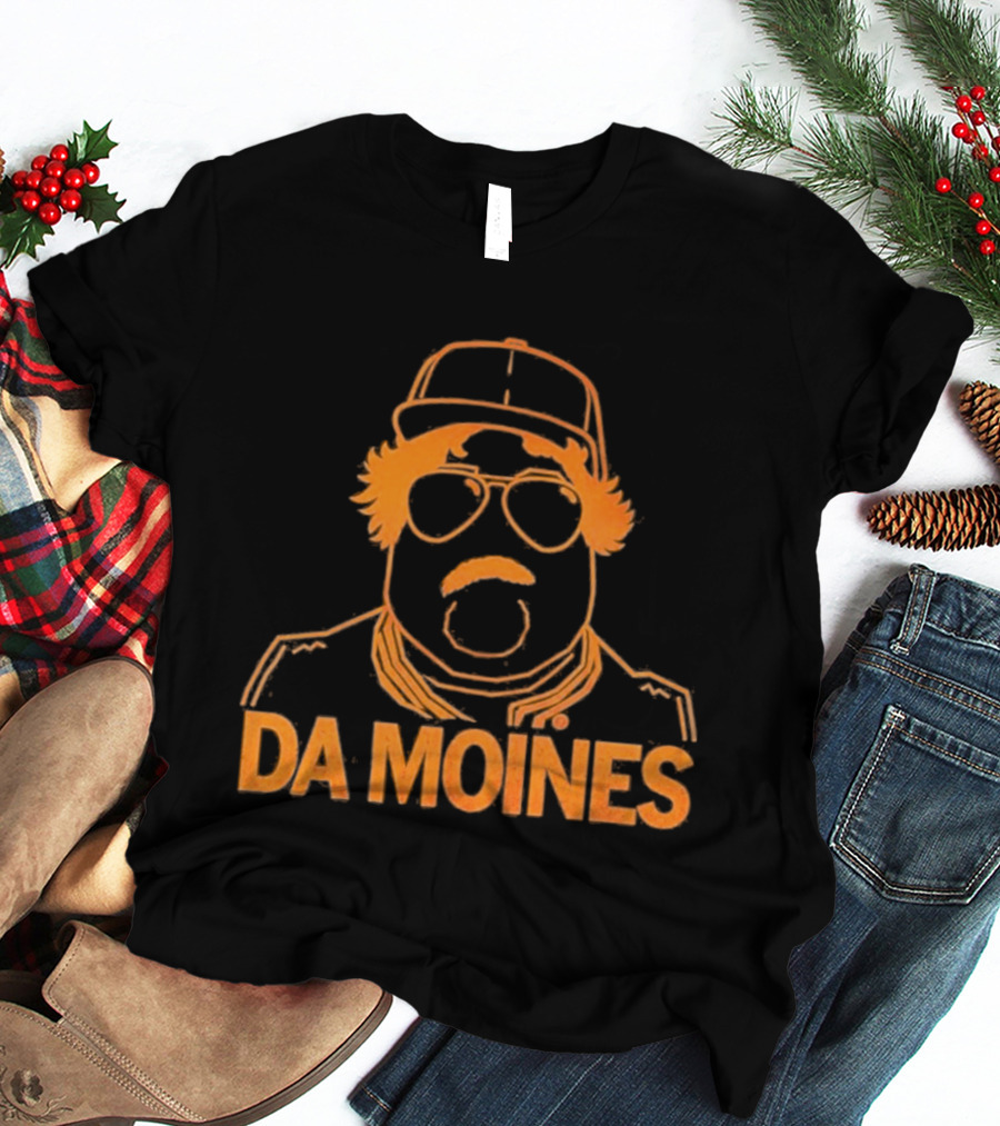 RAYGUN Da Moines Iconic Design With Cap And Sunglasses T-Shirt