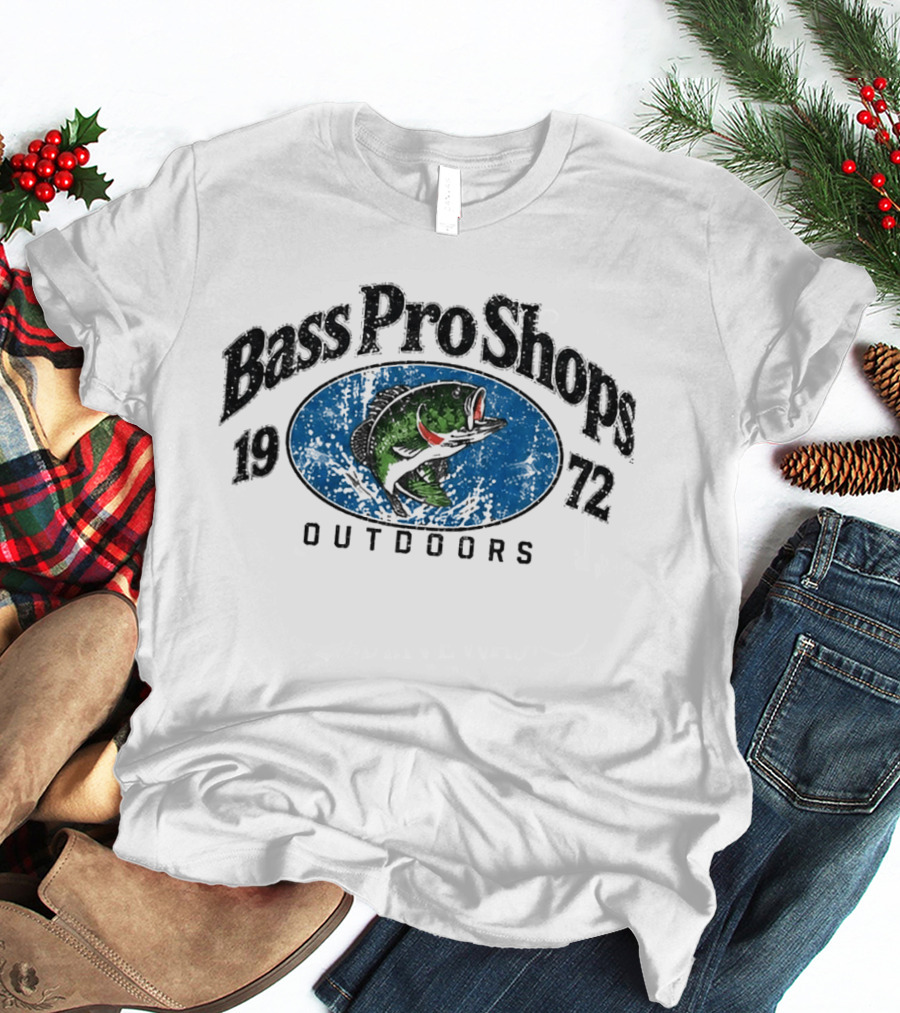 Bass Pro Shops 1972 Outdoors Classic Logo With Large Mouth Bass T-Shirt