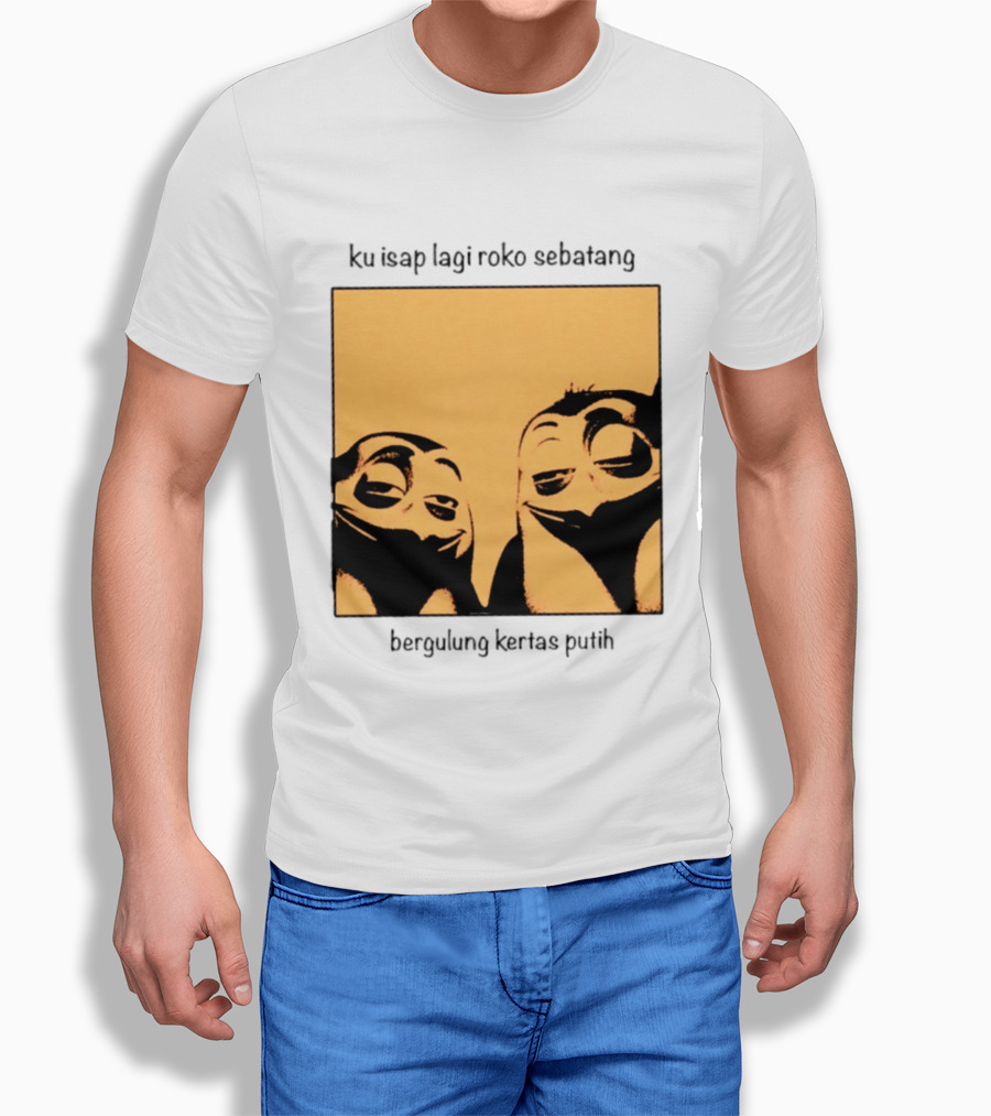 Ku Isap Lagi Roko Sebatang Bergulung Kertas Putih Private Kowalski T-Shirt