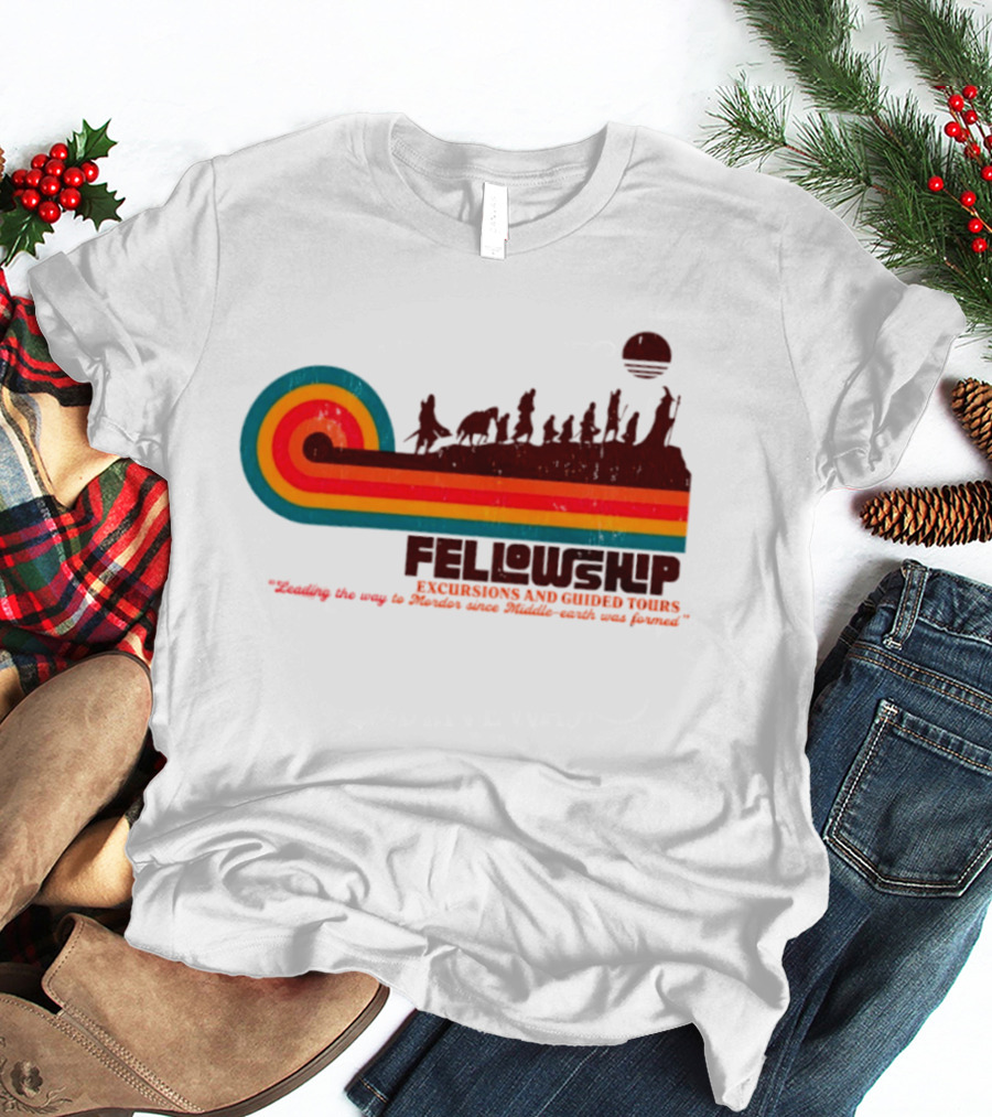 Fellowship Excursions And Guided Tours Leading The Way To Mordor T-Shirt