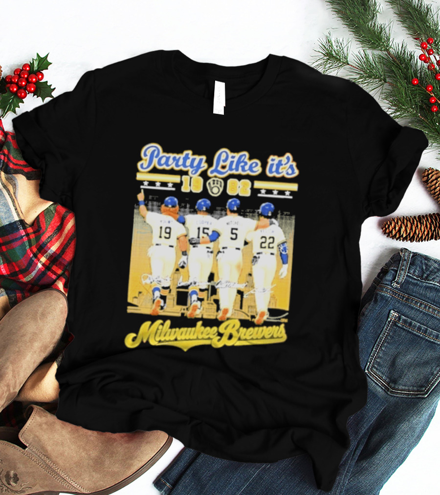 Party Like It's 1982 Milwaukee Brewers City Skyline Signatures T-Shirt