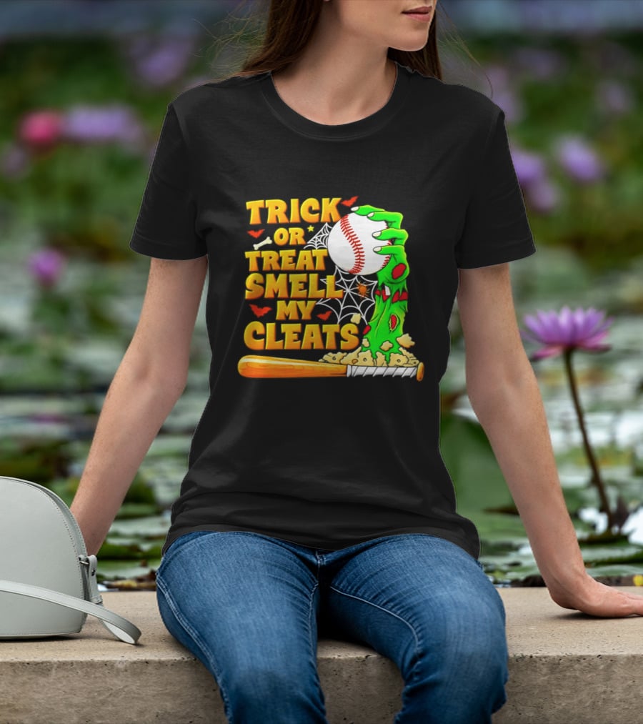 Trick Or Treat Smell My Cleats Zombie Hand Baseball Bat Halloween T-Shirt
