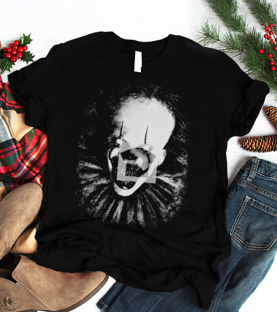 Pennywise The Dancing Clown Horror Movie Halloween Scary Face With Ruffled Collar T-Shirt