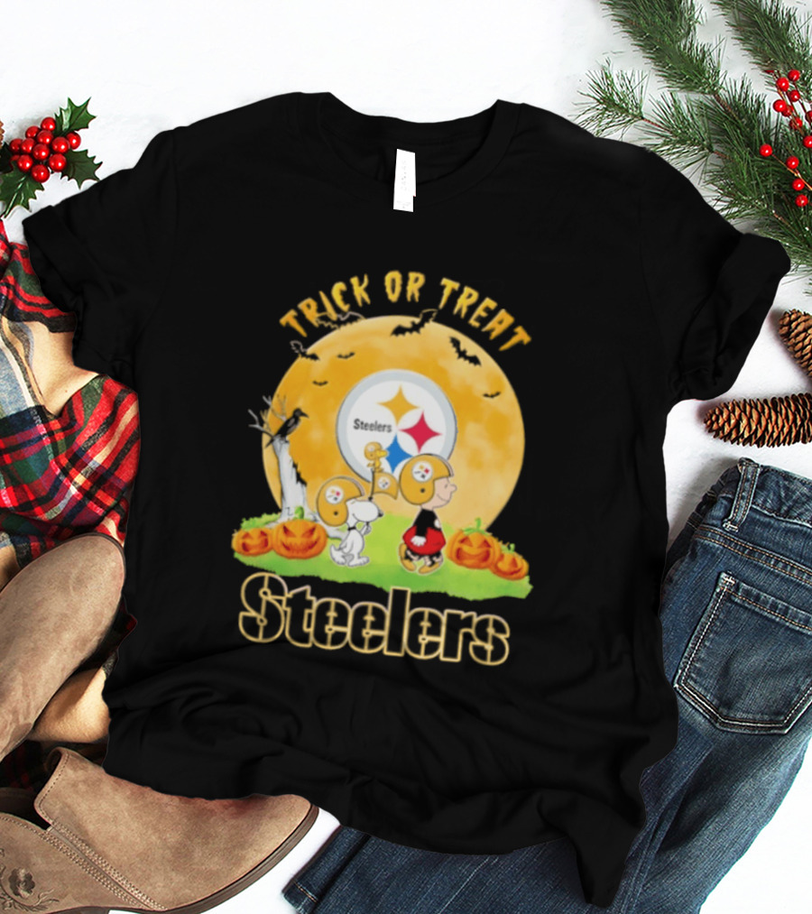 Pittsburgh Steelers Peanuts Trick Or Treat Halloween Abbey Road 2026 T-Shirt
