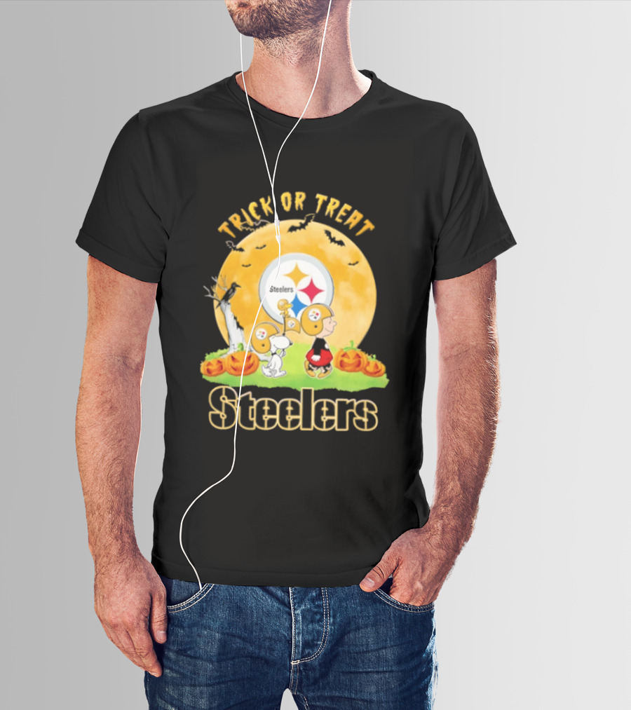 Pittsburgh Steelers Peanuts Trick Or Treat Halloween Abbey Road 2026 T-Shirt