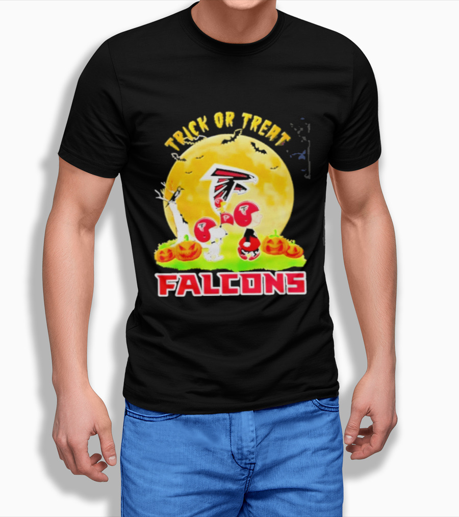 Atlanta Falcons Peanuts Trick Or Treat Halloween 2026 T-Shirt