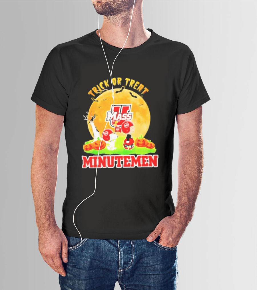 Massachusetts Minutemen Peanuts Trick Or Treat Halloween 2026 T-Shirt
