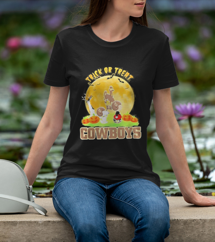 Wyoming Cowboys Peanuts Trick Or Treat Halloween Abbey Road 2026 T-Shirt