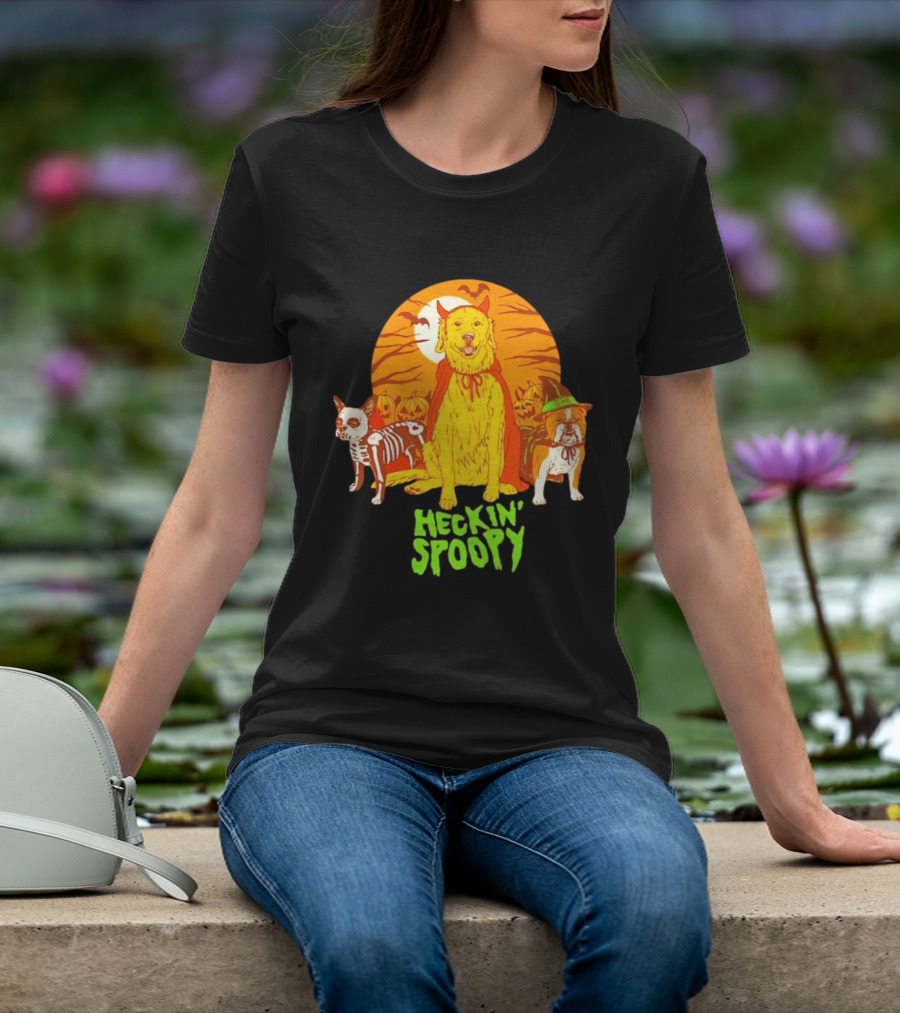 Heckin' Spoopy Dogs Halloween Golden Retriever Skeleton Costume Pumpkin Moon T-Shirt