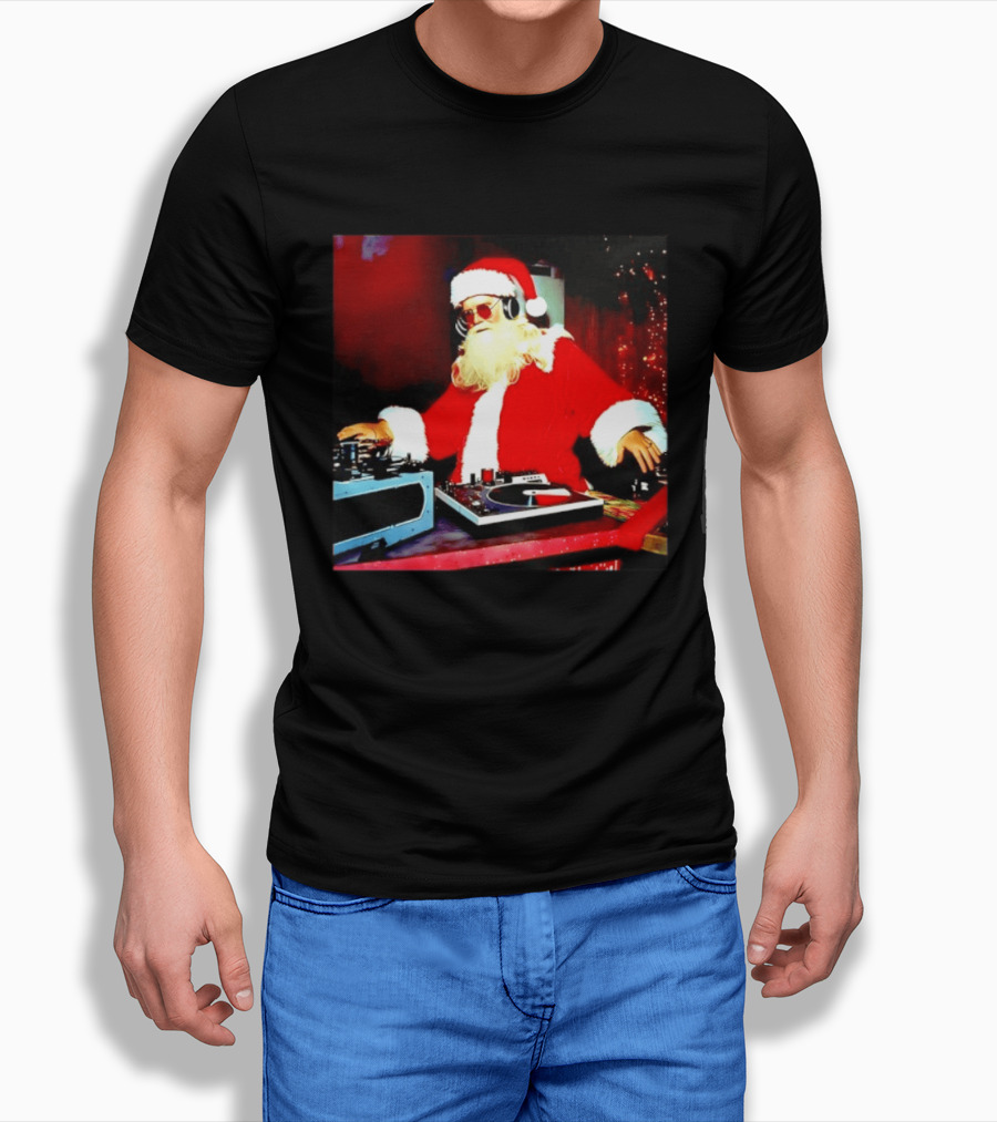 Santa Claus DJ Christmas 2026 Music Holiday Turntable Festive Party T-Shirt