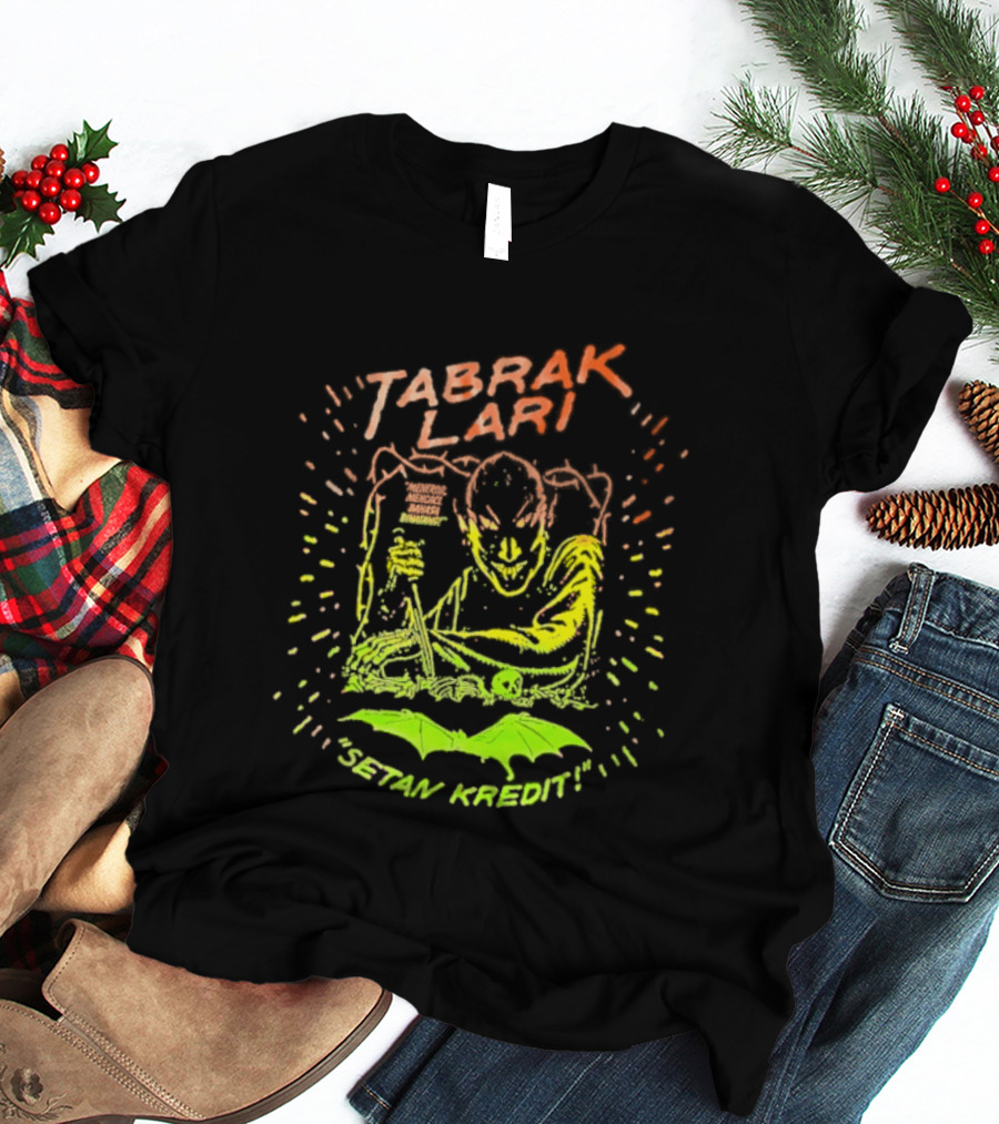 Tabrak Lari Setan Kredit T-Shirt