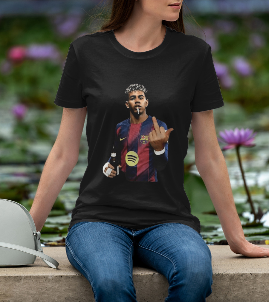 Lamine Yamal FC Barcelona Meme Middle Finger Gesture With Beer And Cigarette T-Shirt