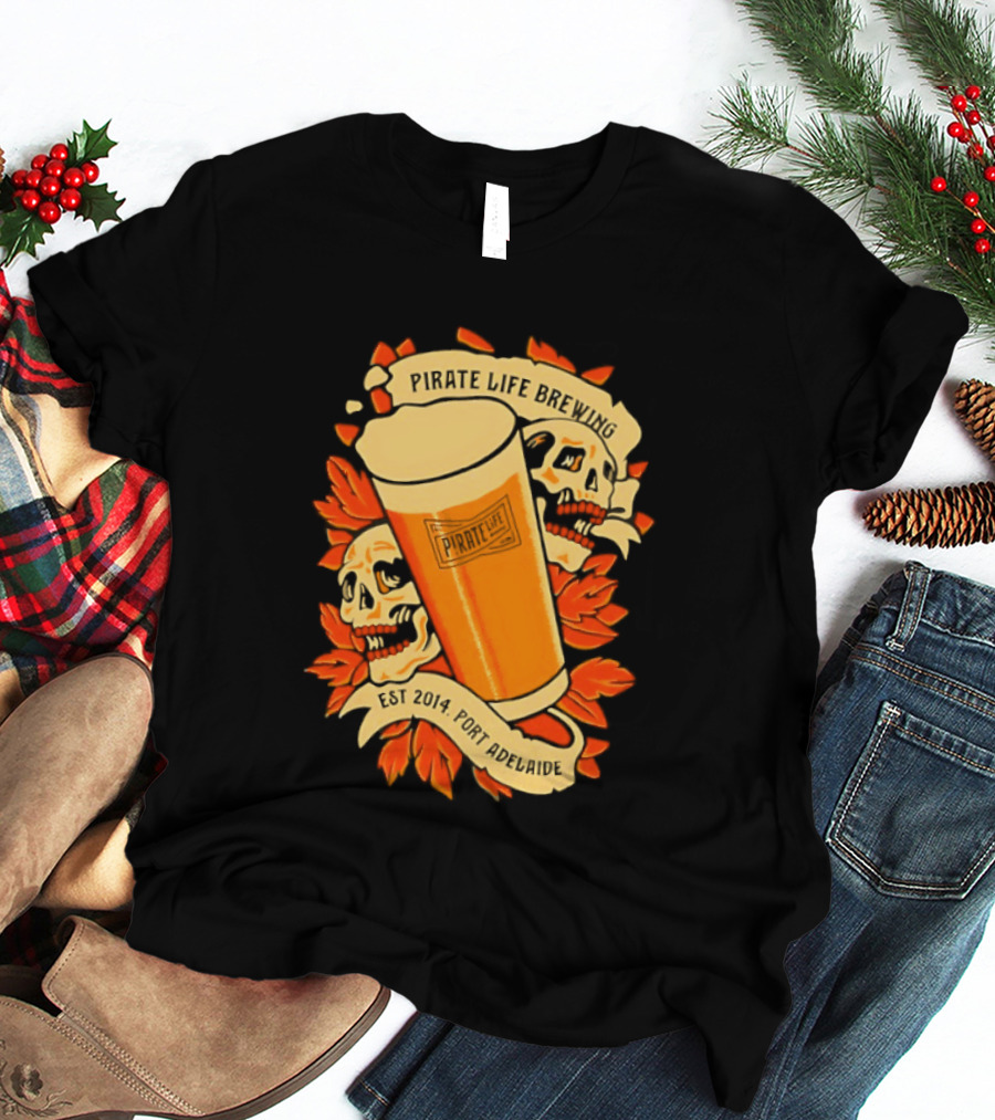 Pirate Life Brewing Est 2014 Port Adelaide Pint Skulls T-Shirt