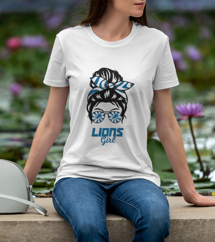 Detroit Lions Girl Glasses Messy Bun T-Shirt