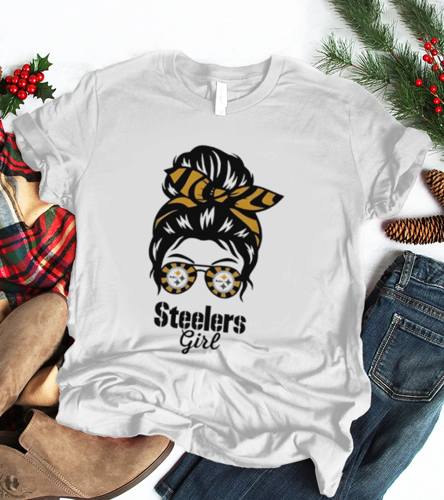 Pittsburgh Steelers Girl Messy Bun Glasses Black Gold Fan T-Shirt