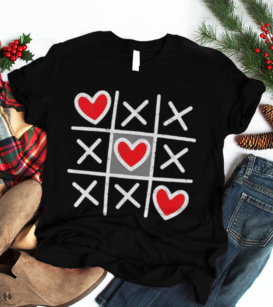 Tic Tac Toe XO Hearts Love Valentine Day Red Heart Crosses T-Shirt