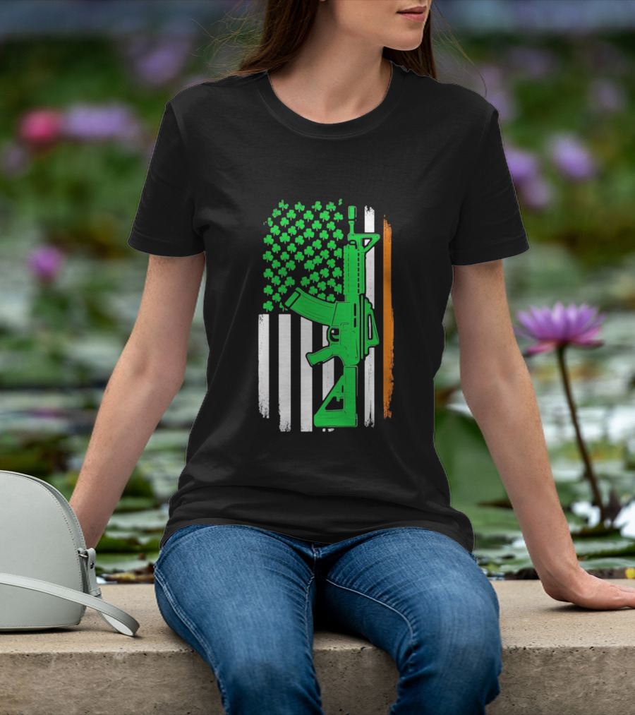 AR15 Shamrock American Irish Flag St Patrick's Day T-Shirt