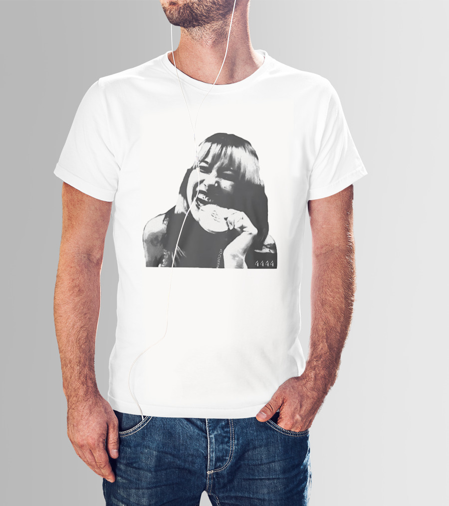 Alysa Liu Gold Medalist Joyful Celebration Halftone 4444 T-Shirt