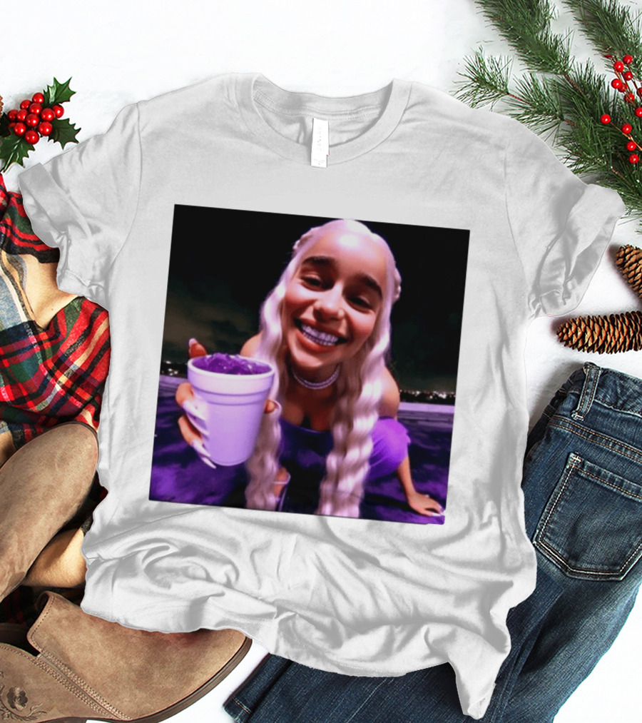 Emilia Clarke Purple Cup Queen Of Dragons Vibrant Smile T-Shirt