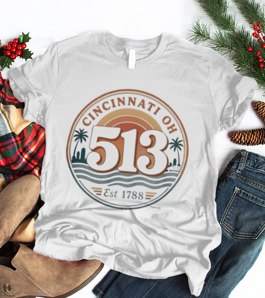 Cincinnati Ohio 513 Est 1788 Retro Sunset Palms T-Shirt