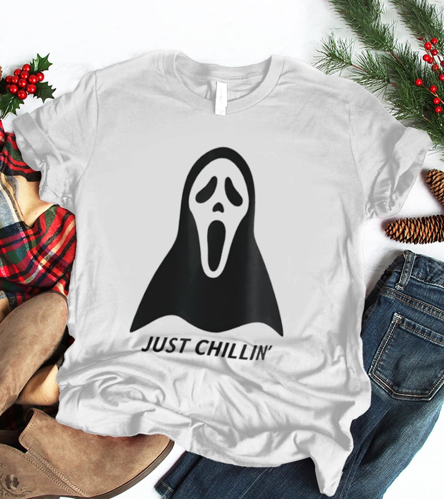 Ghostface Just Chillin Halloween Horror Mask T-Shirt
