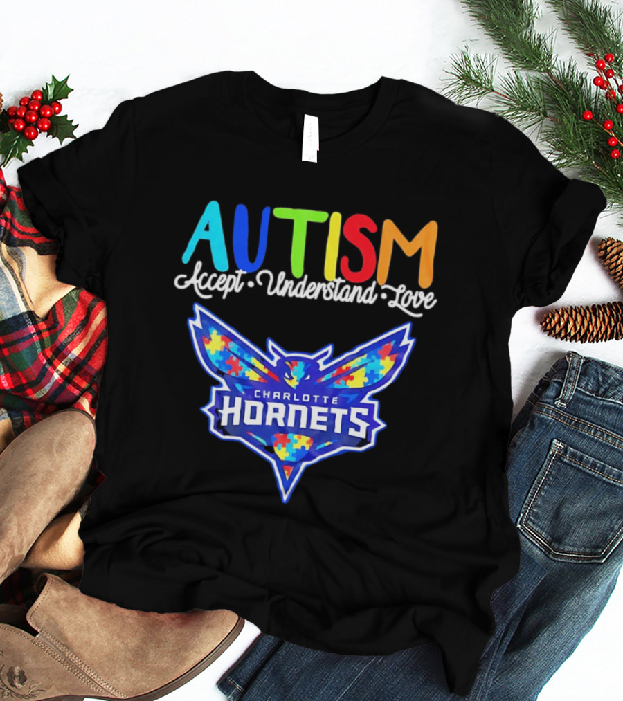 Charlotte Hornets Autism Accept Understand Love Awareness Support Puzzle Wings T-Shirt