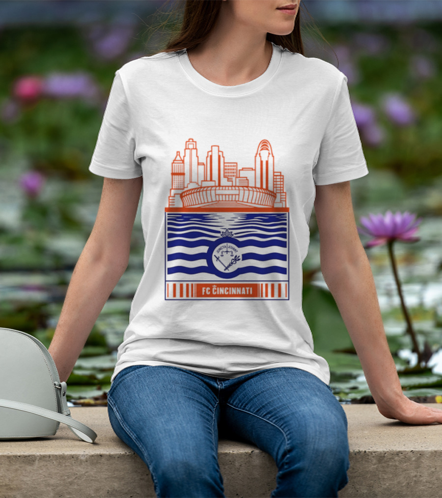 FC Cincinnati Stadium Skyline With River Flag T-Shirt