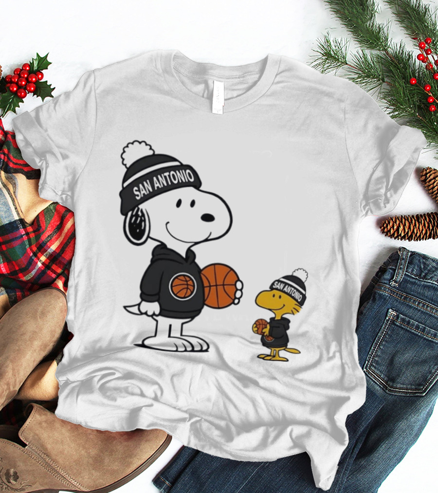 Snoopy And Woodstock Basketball Fans San Antonio Beanies T-Shirt
