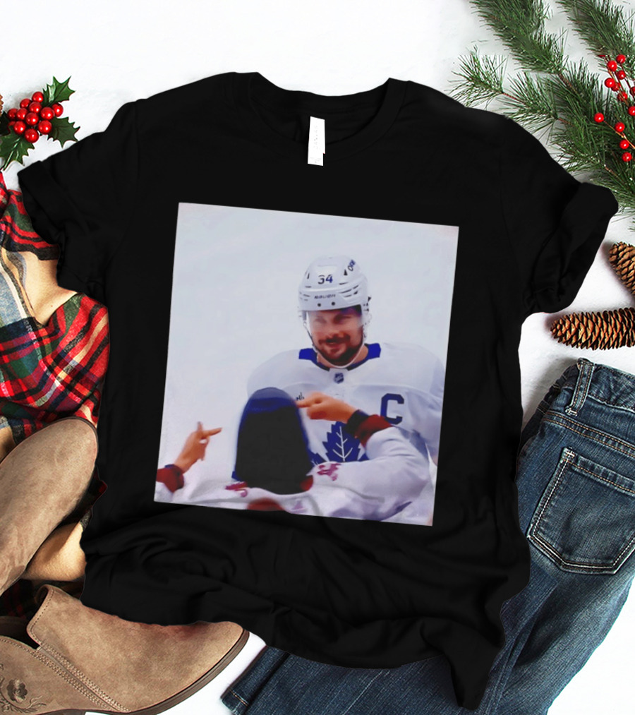 Auston Matthews Smirk Number 34 Maple Leafs Captain Ice Hockey Moment T-Shirt