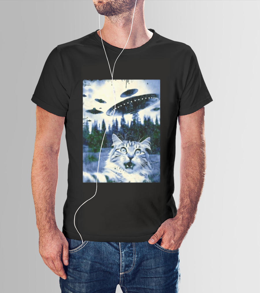 UFO Cat Extraterrestrial Surprise Scene T-Shirt