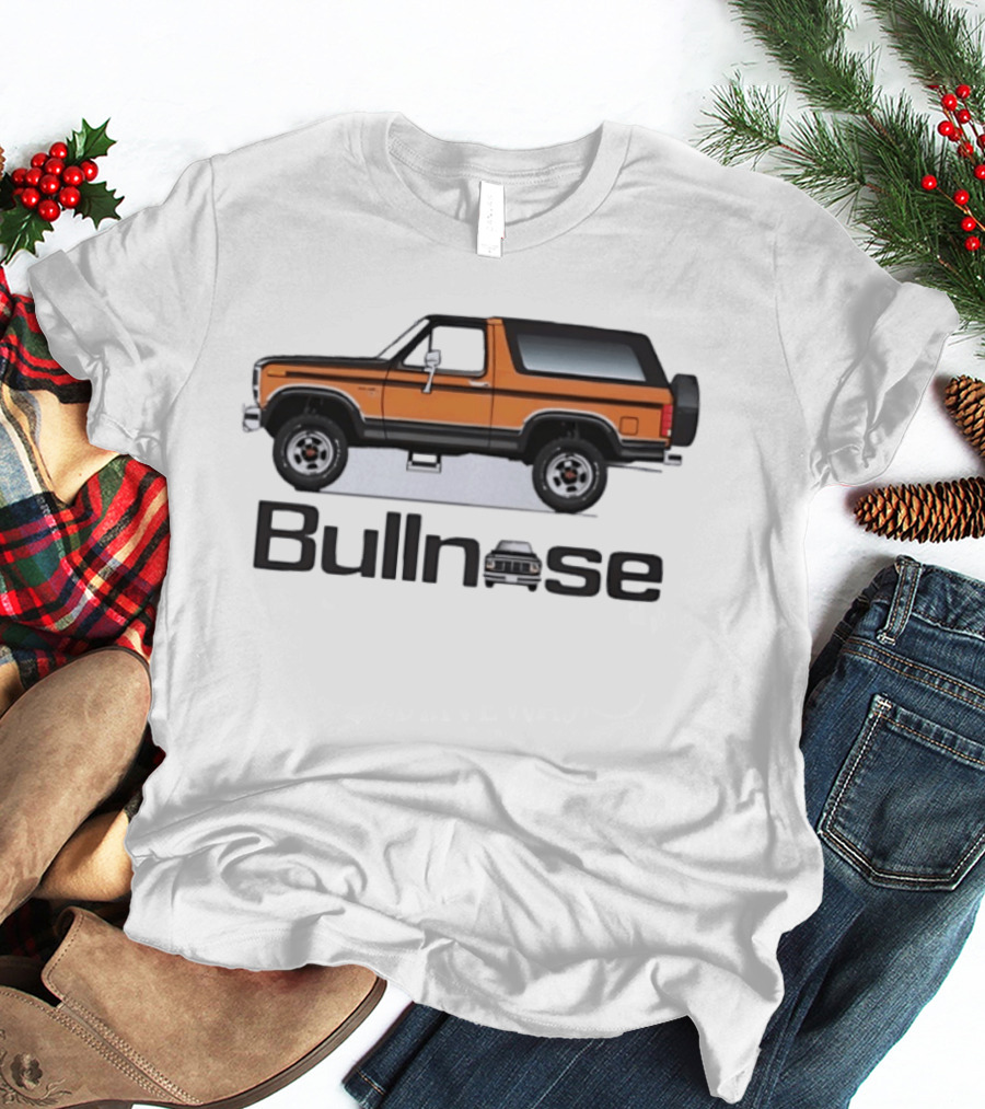 Ford Bronco Bullnose 1980 1986 Vintage Classic Truck T-Shirt