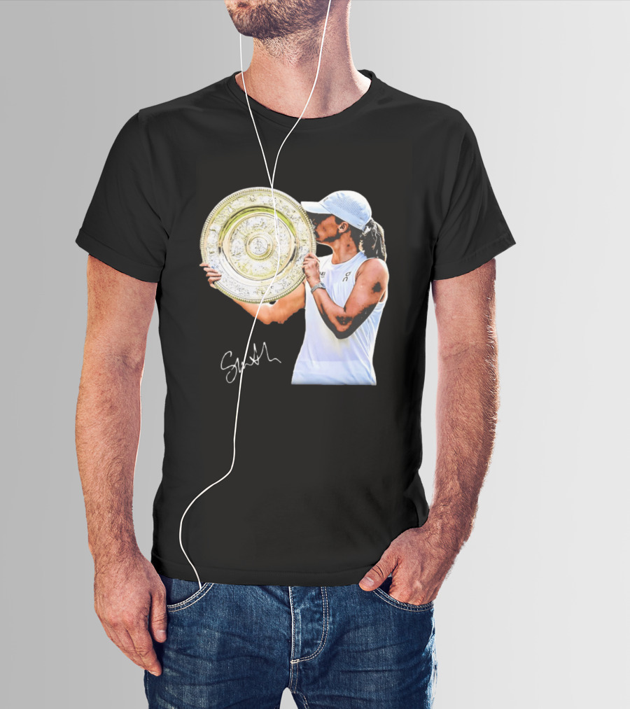 Iga Swiatek Wimbledon Champion Trophy Celebration T-Shirt