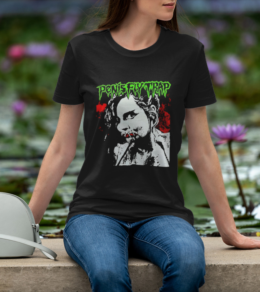 Penis Flytrap Horror Aesthetic Red Green T-Shirt
