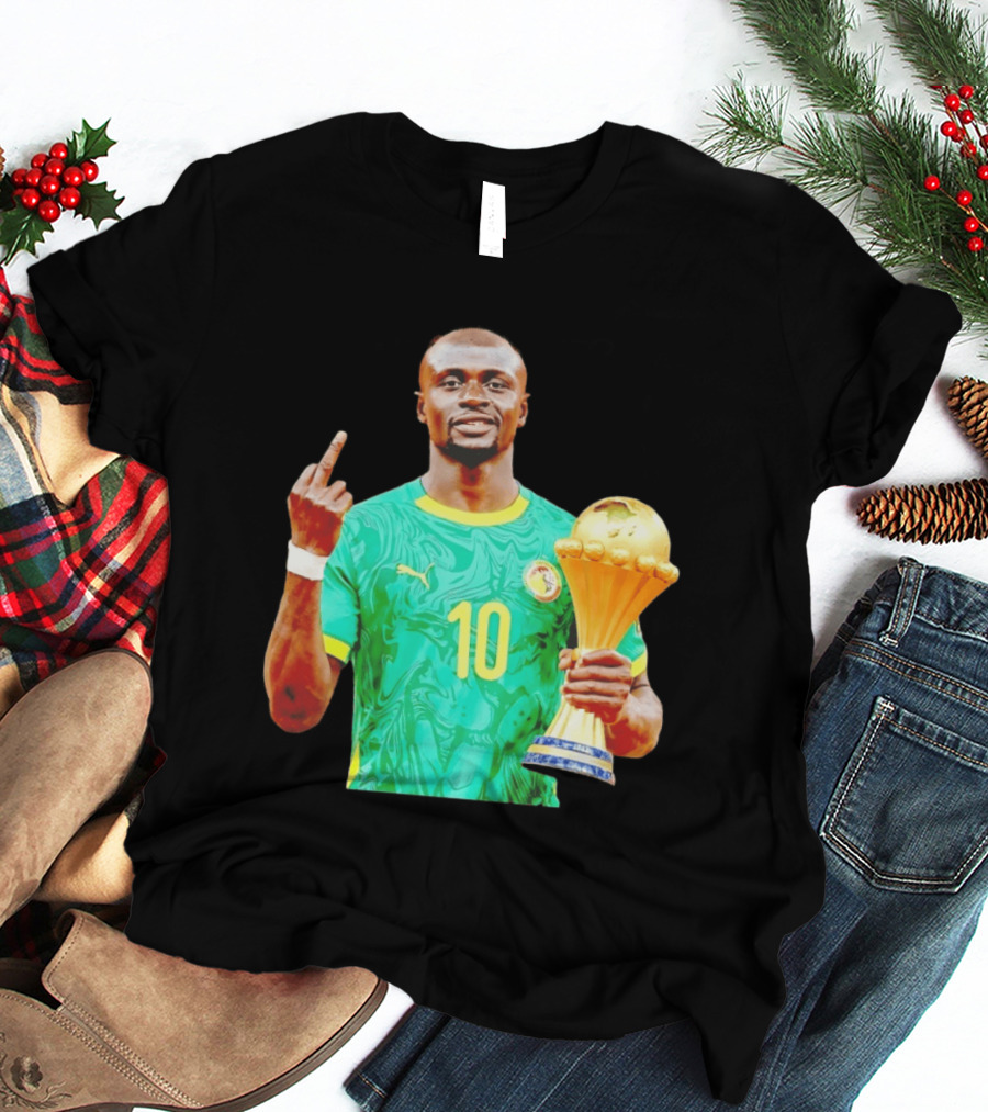 Sadio Mane Number 10 Senegal Jersey Holding Trophy Middle Finger T-Shirt