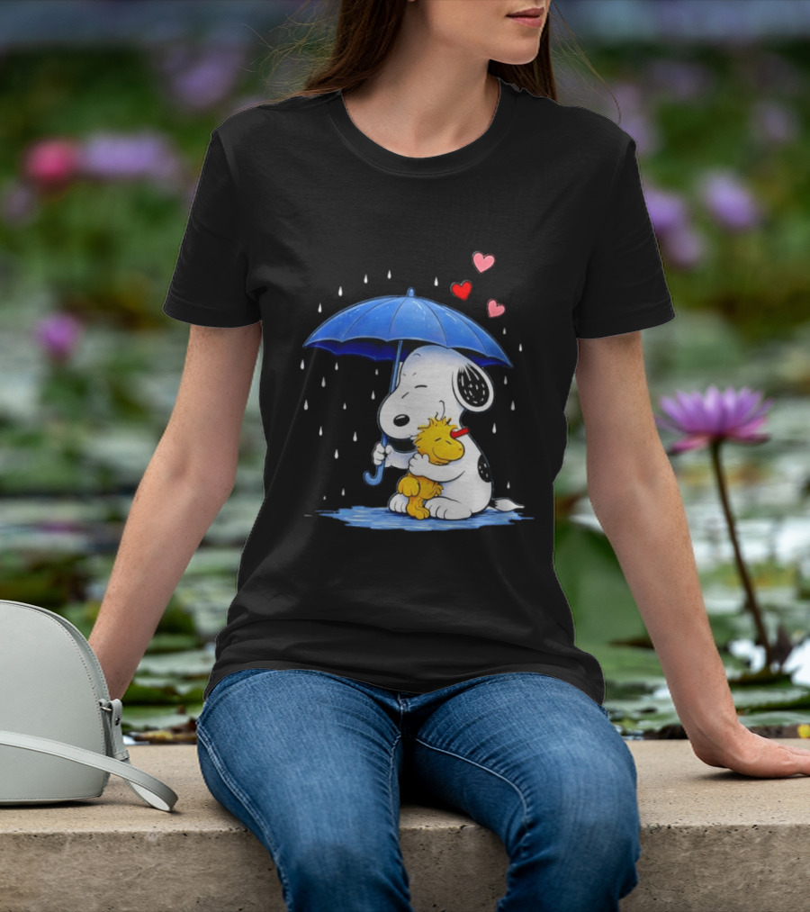 Snoopy Woodstock Umbrella Hearts Rain Hugging T-Shirt