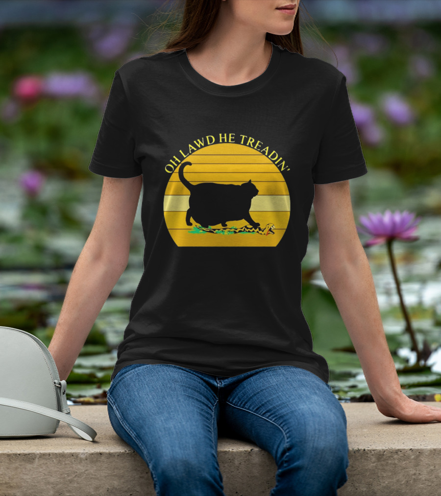 Oh Lawd He Treadin' Black Cat Vintage Retro Sunset T-Shirt