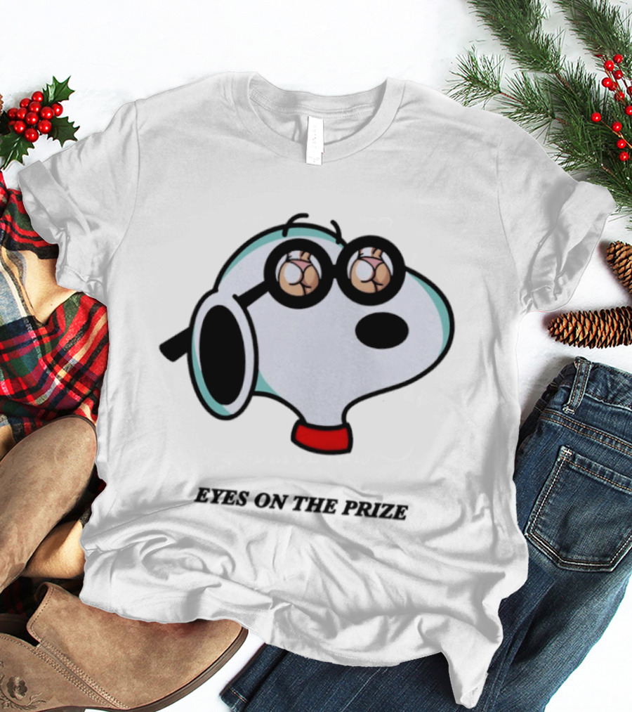 Snoopy Eyes On The Prize Vintage Peanuts Comic T-Shirt