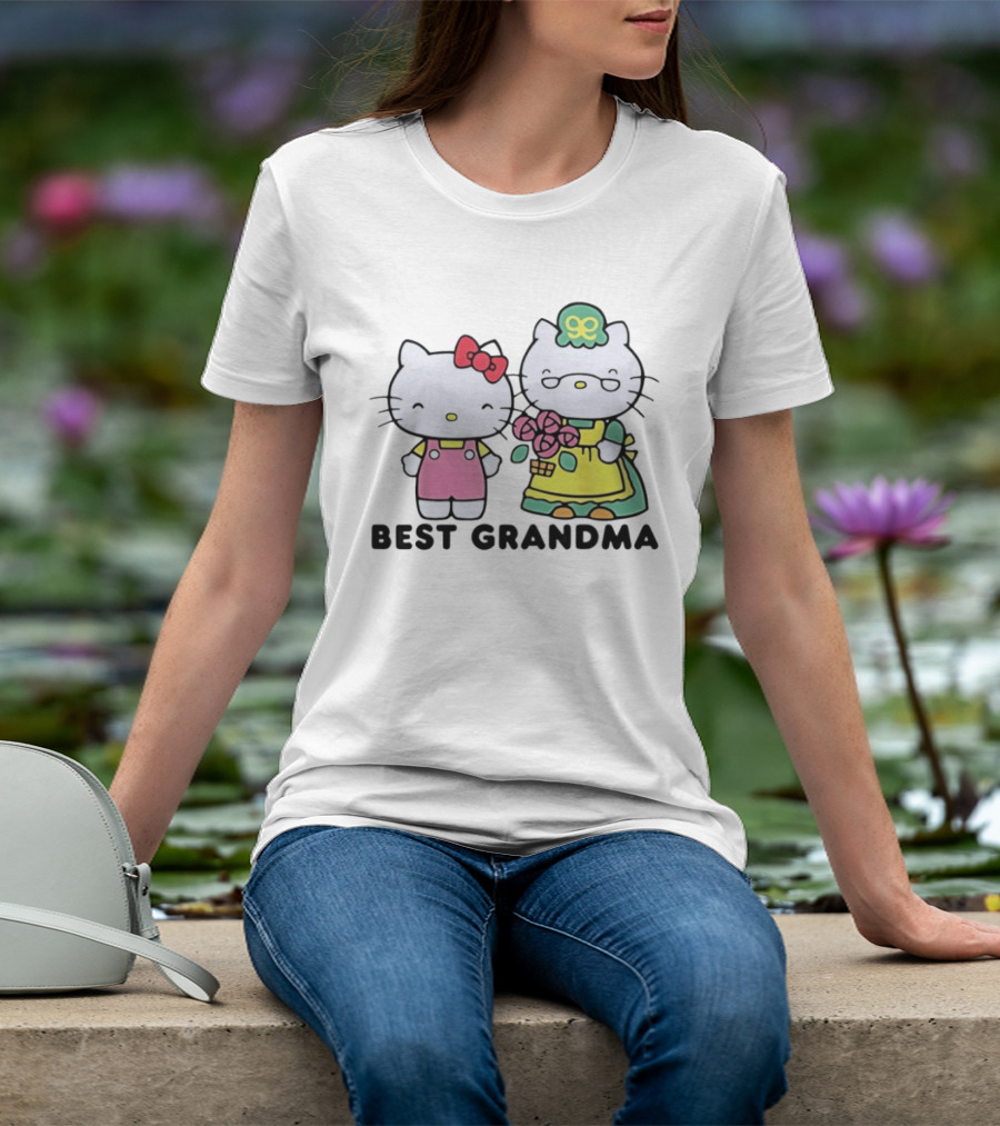 Hello Kitty Best Grandma With Flowers T-Shirt