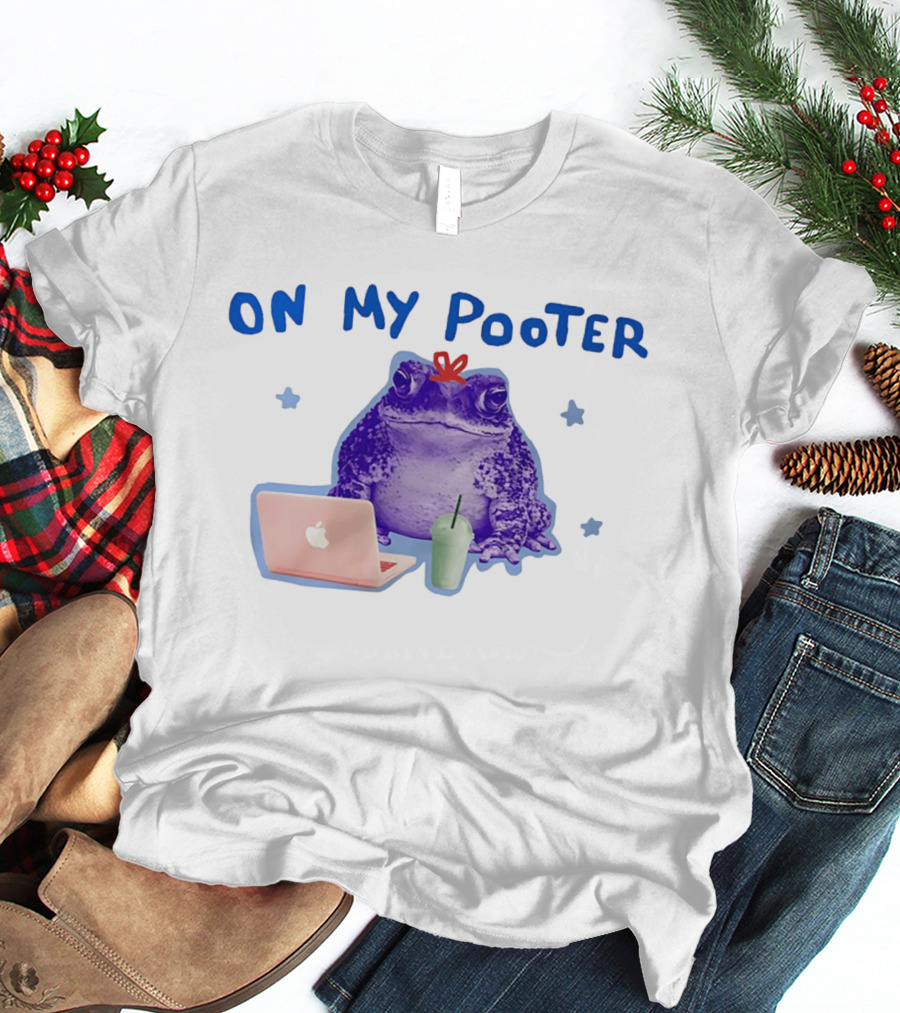 On My Pooter Frog Laptop Smoothie T-Shirt
