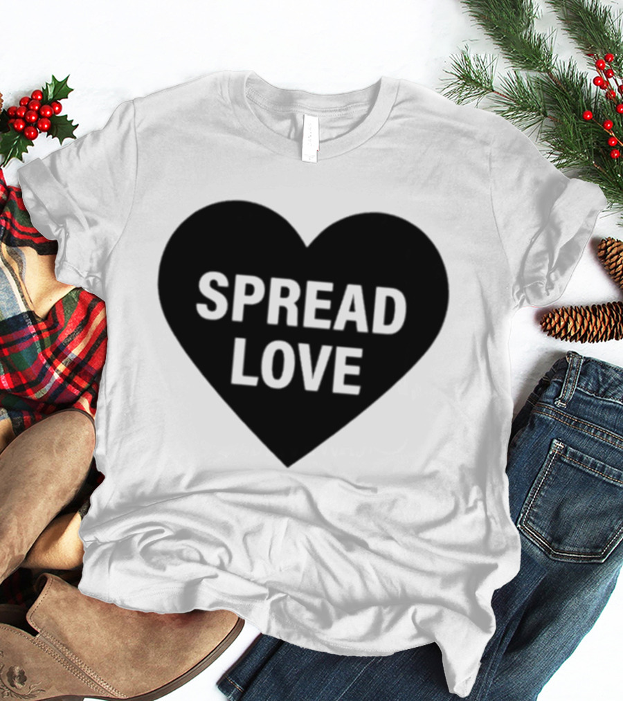 Pizza Movie Jack Martin Spread Love Heart T-Shirt