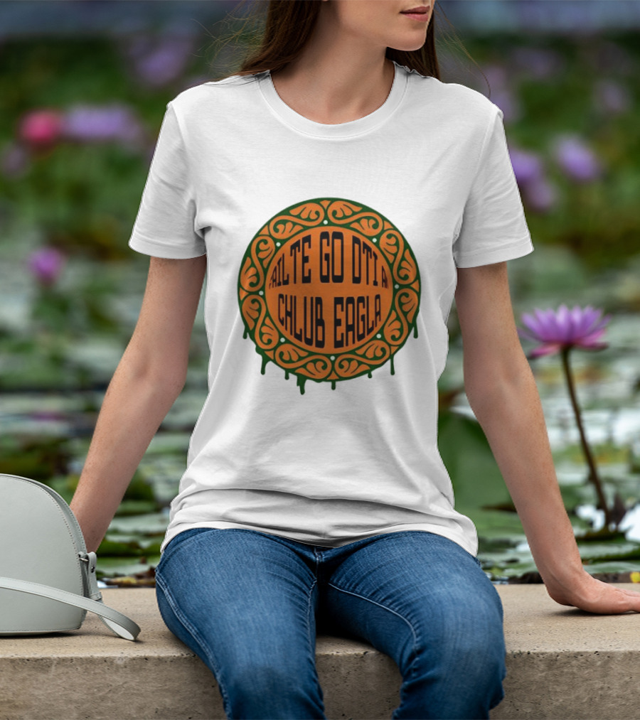 Failte Go Dti An Chlub Eagla Irish Welcome Celtic T-Shirt