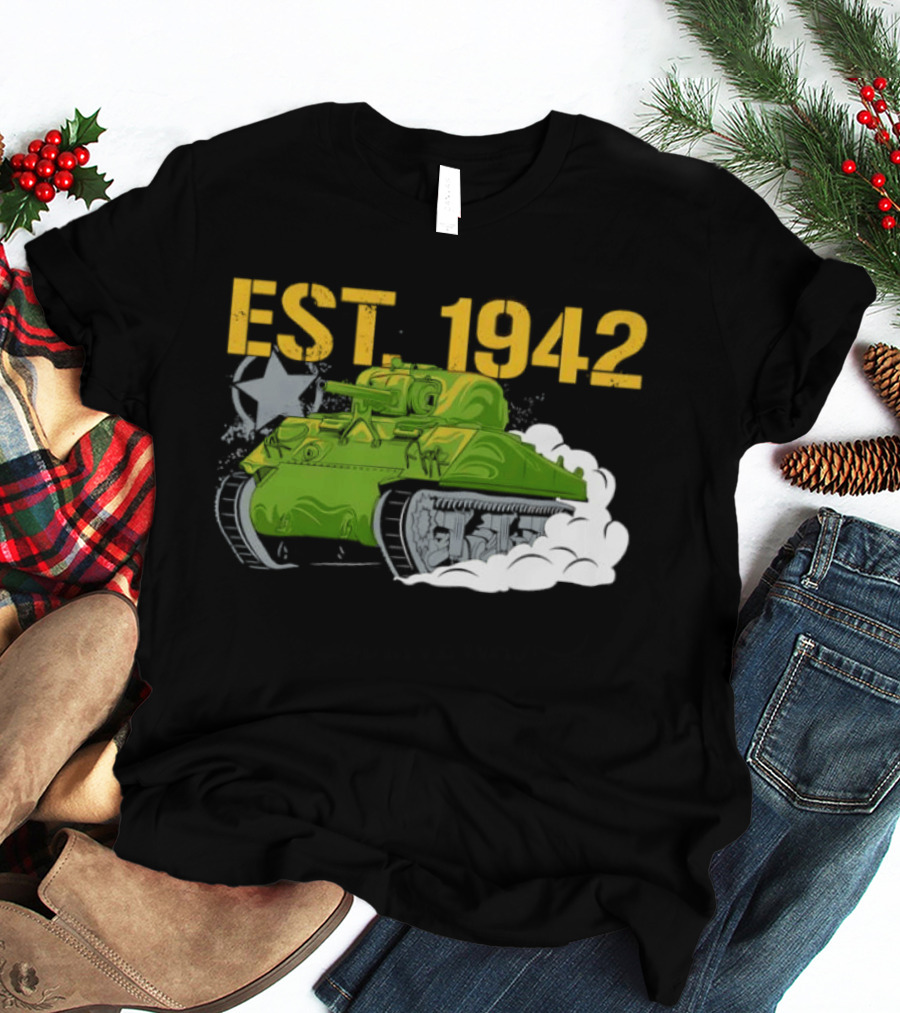 WW2 Sherman Tank EST 1942 World War II Historical Vehicle T-Shirt