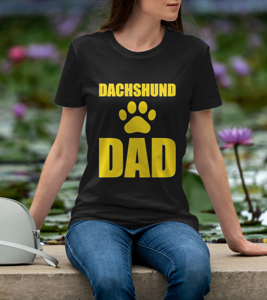 Dachshund Dad Wiener Dog Paw Print T-Shirt