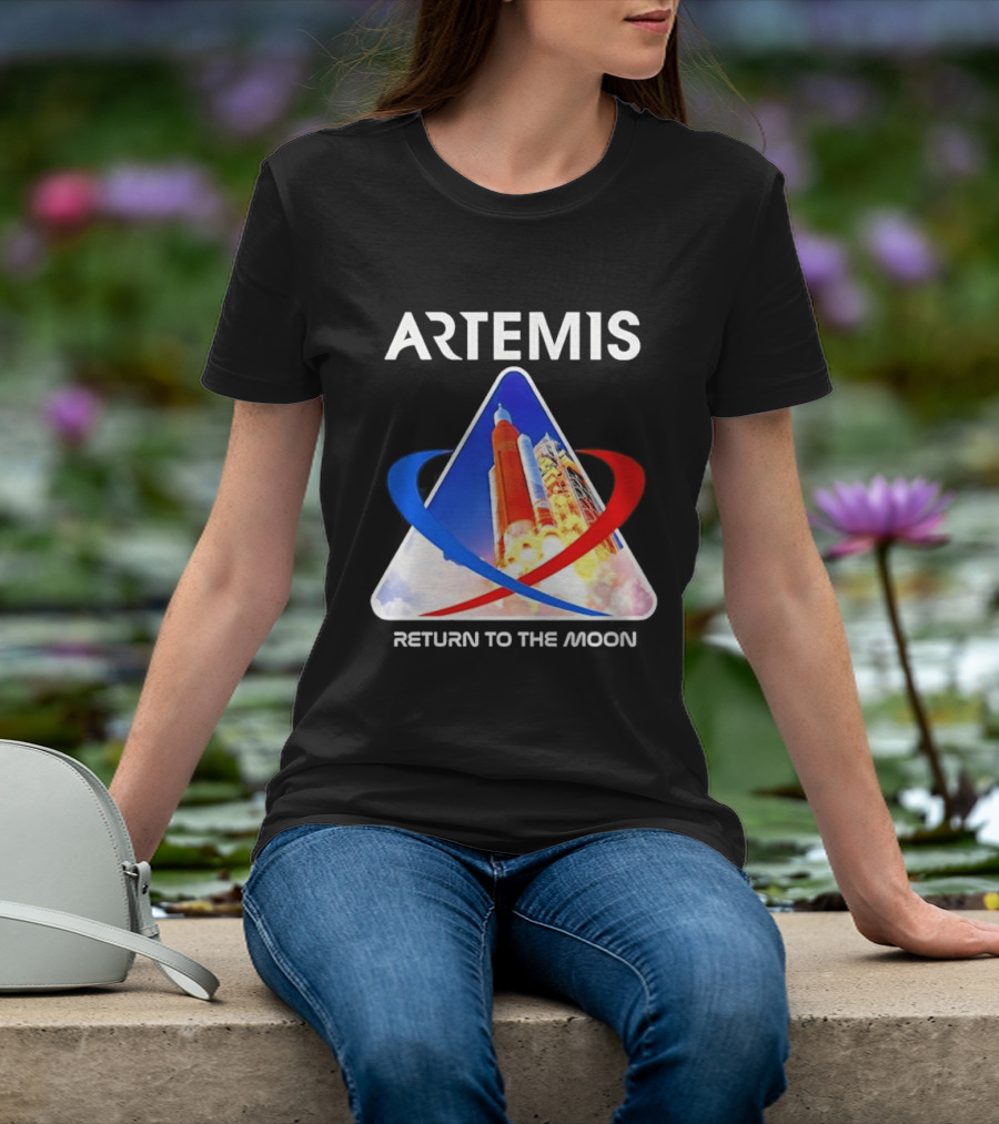 NASA Artemis Return To The Moon Enthusiast Launch Exploration T-Shirt