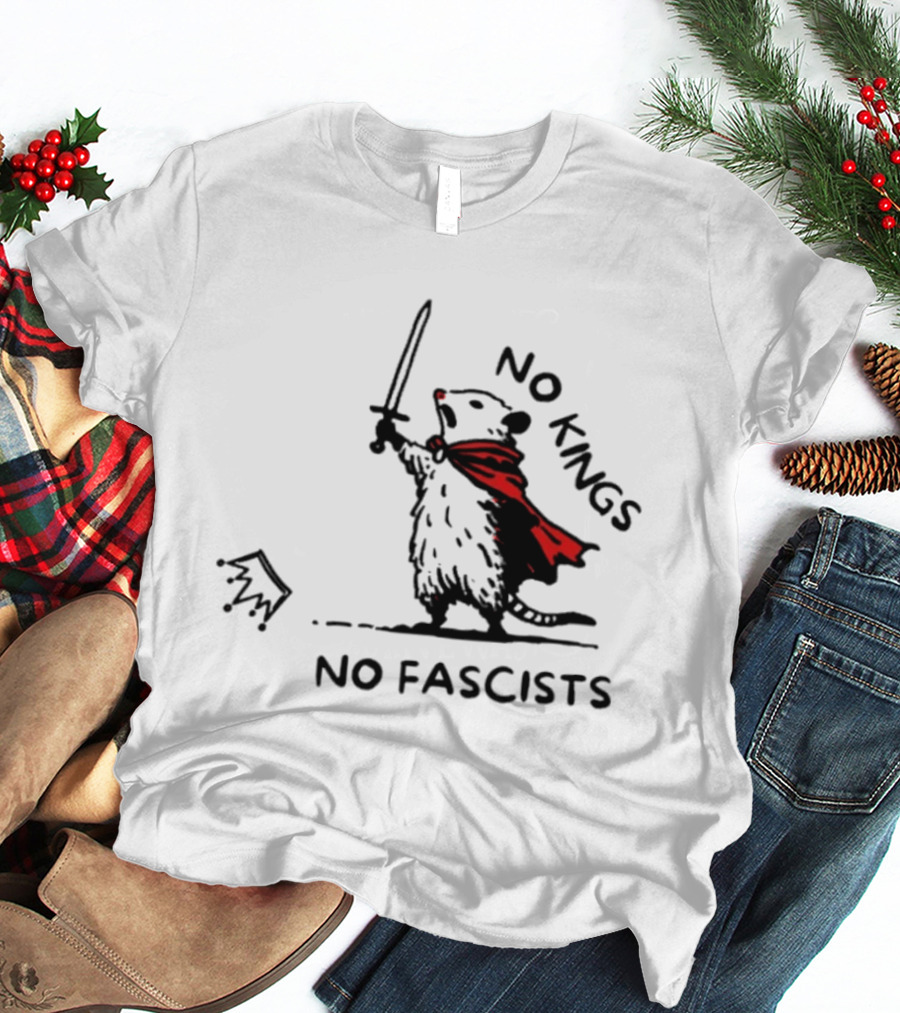 No Kings No Fascists Opossum Warrior Anti Trump Meme T-Shirt